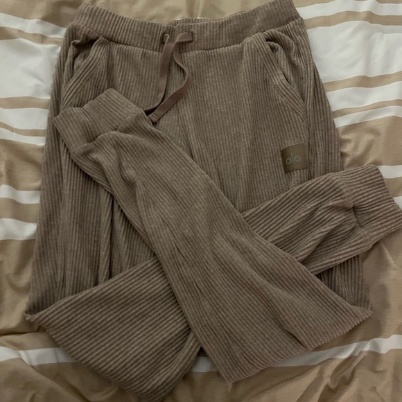 Alo Brown Ribbed Jogger - Picture 4 of 4